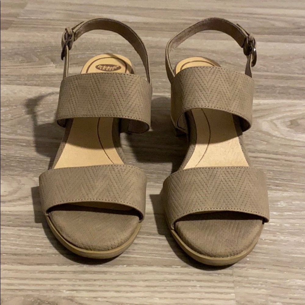 DR. SCHOLLS Block Heel Sandal Tan - 7.5